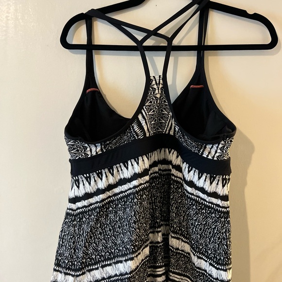 Athleta Dress - size large - Picture 5 of 5
